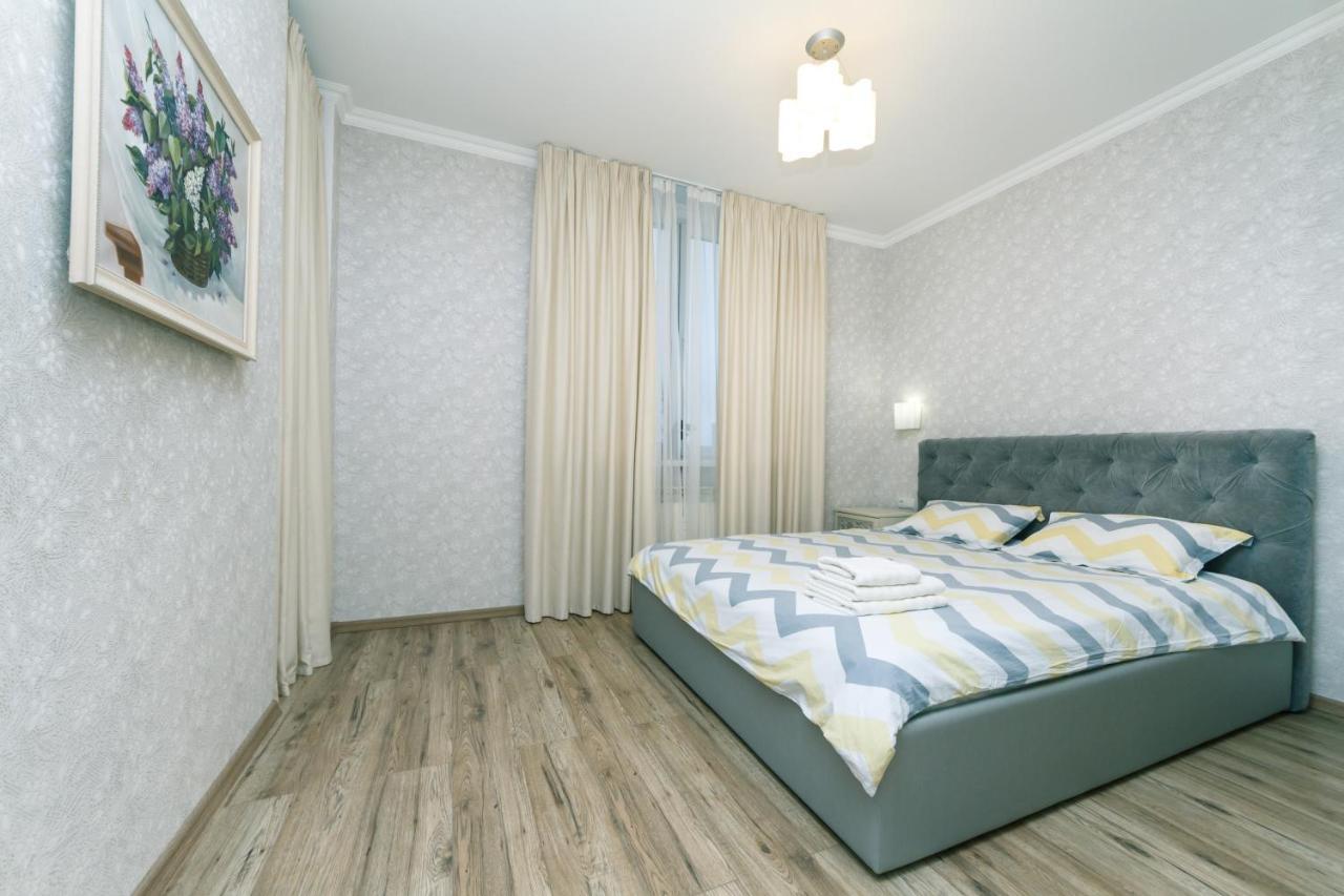 Лучшая Квартира В Броварах Brovary Esterno foto