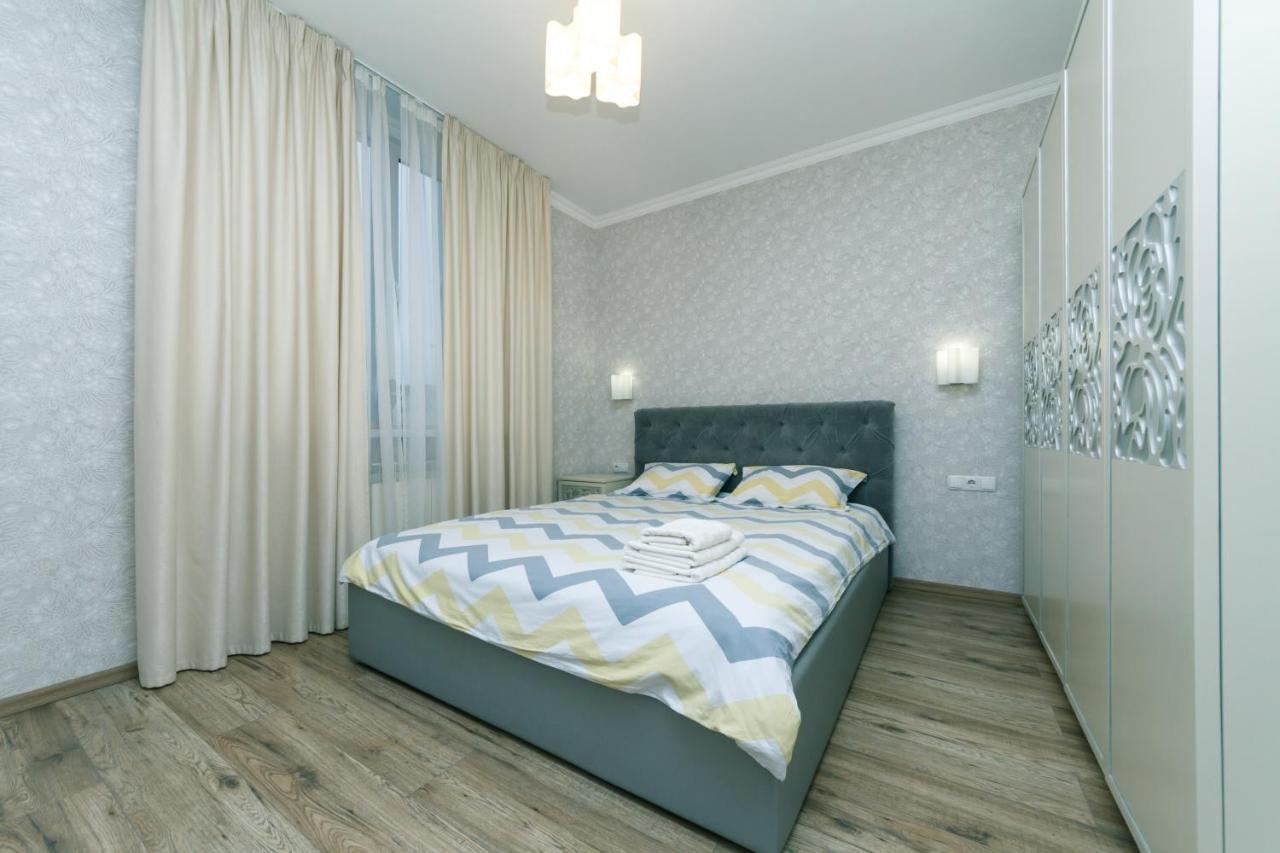 Лучшая Квартира В Броварах Brovary Esterno foto